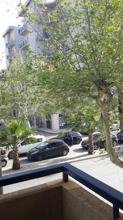 Una Terrazza Nel Sole Appartamento Di Tre Camere E Terrazza Trapani Exterior foto